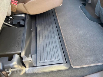 2025 Ford Super Duty F-450 King Ranch Crew Cab Long Bed DRW - miniatura 66