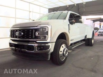 2025 Ford Super Duty F-450 LARIAT Crew Cab Long Bed DRW