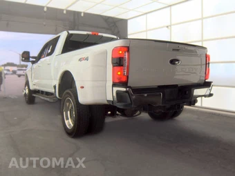2025 Ford Super Duty F-450 LARIAT Crew Cab Long Bed DRW - miniatura 6