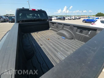 2025 Ford Super Duty F-450 LARIAT Crew Cab Long Bed DRW - miniatura 16
