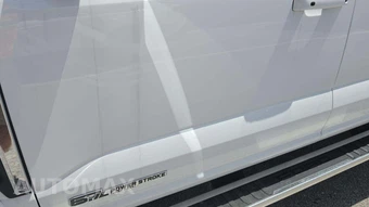 2025 Ford Super Duty F-450 LARIAT Crew Cab Long Bed DRW - miniatura 19