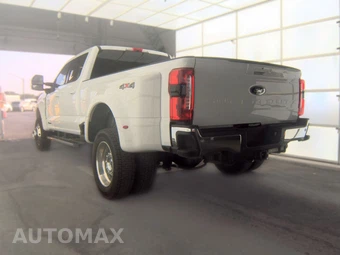 2025 Ford Super Duty F-450 LARIAT Crew Cab Long Bed DRW - miniatura 6