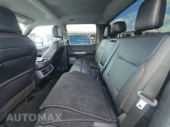 2025 Ford Super Duty F-450 LARIAT Crew Cab Long Bed DRW - miniatura 13