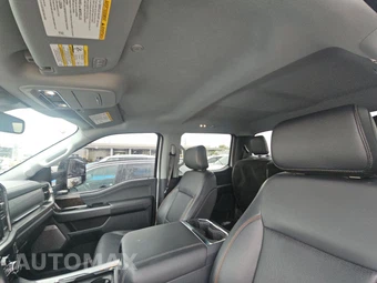 2025 Ford Super Duty F-450 LARIAT Crew Cab Long Bed DRW - miniatura 17
