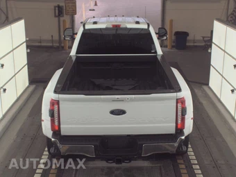 2025 Ford Super Duty F-450 LARIAT Crew Cab Long Bed DRW - miniatura 5