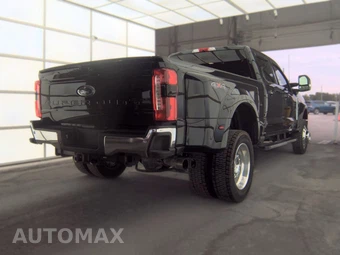 2025 Ford Super Duty F-450 LARIAT Crew Cab Long Bed DRW - miniatura 4