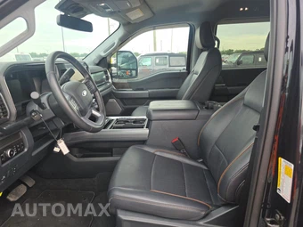 2025 Ford Super Duty F-450 LARIAT Crew Cab Long Bed DRW - miniatura 7