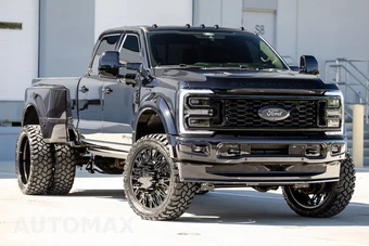 2025 Ford Super Duty F-450 Platinum Crew Cab Long Bed DRW - miniatura 1