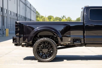 2025 Ford Super Duty F-450 Platinum Crew Cab Long Bed DRW - miniatura 14