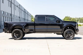 2025 Ford Super Duty F-450 Platinum Crew Cab Long Bed DRW - miniatura 16