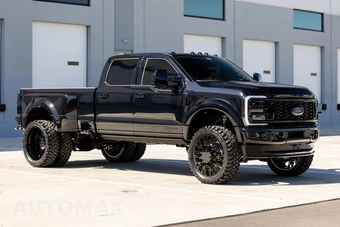 2025 Ford Super Duty F-450 Platinum Crew Cab Long Bed DRW - miniatura 19