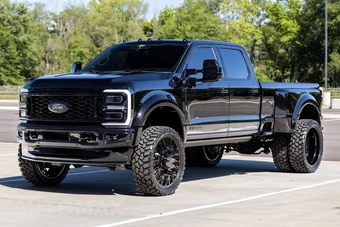 2025 Ford Super Duty F-450 Platinum Crew Cab Long Bed DRW - miniatura 27