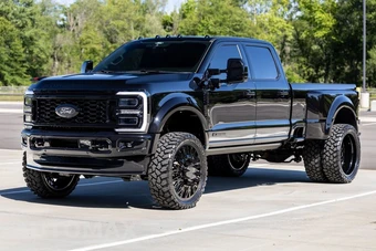 2025 Ford Super Duty F-450 Platinum Crew Cab Long Bed DRW - miniatura 29