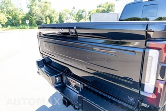 2025 Ford Super Duty F-450 Platinum Crew Cab Long Bed DRW - miniatura 46