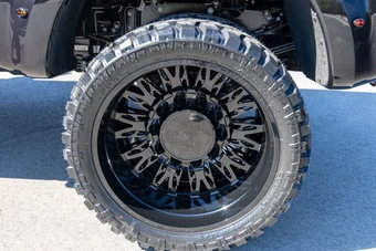 2025 Ford Super Duty F-450 Platinum Crew Cab Long Bed DRW - miniatura 50