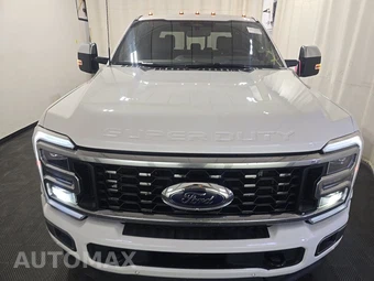 2025 Ford Super Duty F-450 Platinum Crew Cab Long Bed DRW - miniatura 2