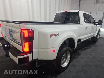 2025 Ford Super Duty F-450 Platinum Crew Cab Long Bed DRW - miniatura 4