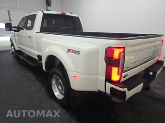 2025 Ford Super Duty F-450 Platinum Crew Cab Long Bed DRW - miniatura 6