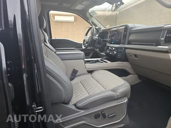2025 Ford Super Duty F-450 Platinum Crew Cab Long Bed DRW - miniatura 8