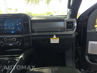 2025 Ford Super Duty F-450 Platinum Crew Cab Long Bed DRW - miniatura 19