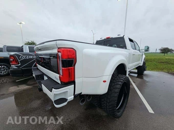 2025 Ford Super Duty F-450 Platinum Crew Cab Long Bed DRW - miniatura 3