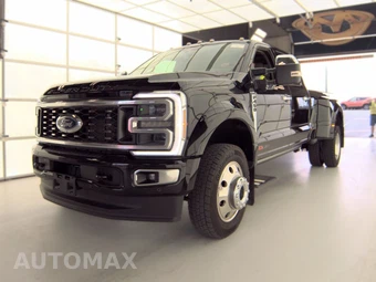 2025 Ford Super Duty F-450 Platinum Crew Cab Long Bed DRW
