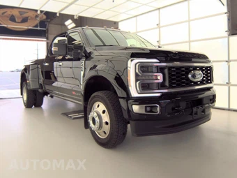 2025 Ford Super Duty F-450 Platinum Crew Cab Long Bed DRW - miniatura 3