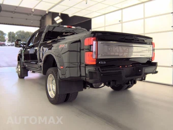 2025 Ford Super Duty F-450 Platinum Crew Cab Long Bed DRW - miniatura 6