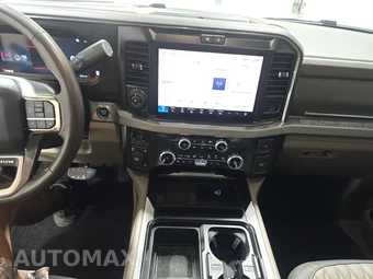 2025 Ford Super Duty F-450 Platinum Crew Cab Long Bed DRW - miniatura 11