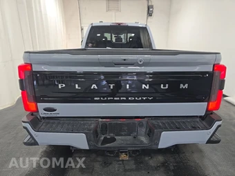 2025 Ford Super Duty F-450 Platinum Crew Cab Long Bed DRW - miniatura 5