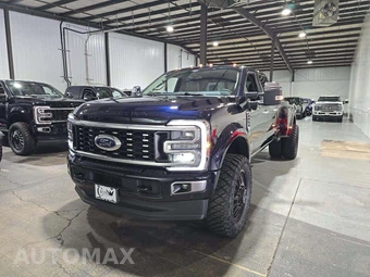 2025 Ford Super Duty F-450 Platinum Crew Cab Long Bed DRW