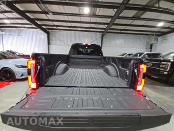 2025 Ford Super Duty F-450 Platinum Crew Cab Long Bed DRW - miniatura 14