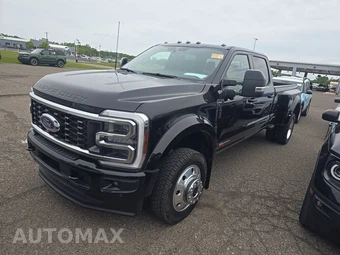 2025 Ford Super Duty F-450 Platinum Crew Cab Long Bed DRW