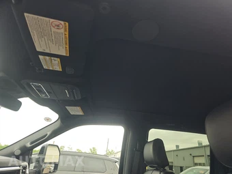 2025 Ford Super Duty F-450 Platinum Crew Cab Long Bed DRW - miniatura 18