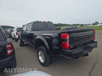 2025 Ford Super Duty F-450 Platinum Crew Cab Long Bed DRW - miniatura 6