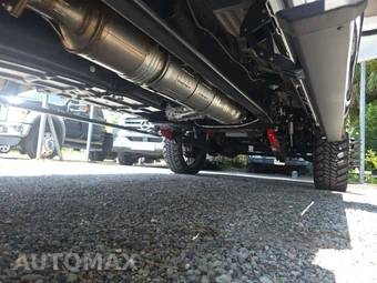 2025 Ford Super Duty F-450 Platinum Crew Cab Long Bed DRW - miniatura 17
