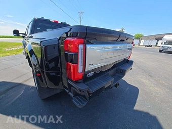 2025 Ford Super Duty F-450 Platinum Crew Cab Long Bed DRW - miniatura 2