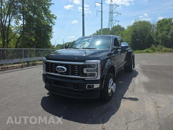 2025 Ford Super Duty F-450 Platinum Crew Cab Long Bed DRW
