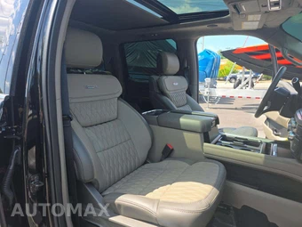 2025 Ford Super Duty F-450 Platinum Crew Cab Long Bed DRW - miniatura 18