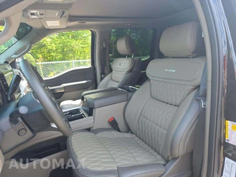 2025 Ford Super Duty F-450 Platinum Crew Cab Long Bed DRW - miniatura 6