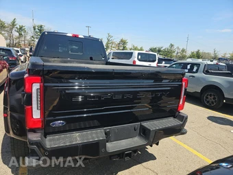 2025 Ford Super Duty F-450 Platinum Crew Cab Long Bed DRW - miniatura 5
