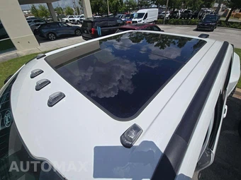 2025 Ford Super Duty F-450 Platinum Crew Cab Long Bed DRW - miniatura 12