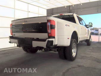 2025 Ford Super Duty F-450 Platinum Crew Cab Long Bed DRW - miniatura 4