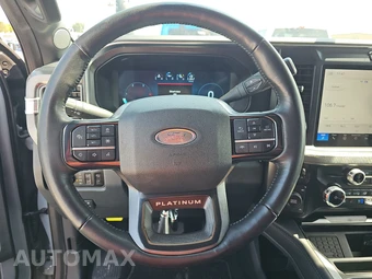 2025 Ford Super Duty F-450 Platinum Crew Cab Long Bed DRW - miniatura 10