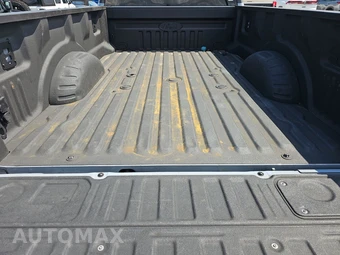 2025 Ford Super Duty F-450 Platinum Crew Cab Long Bed DRW - miniatura 17