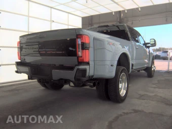 2025 Ford Super Duty F-450 Platinum Crew Cab Long Bed DRW - miniatura 4