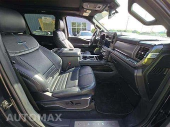 2025 Ford Super Duty F-450 Platinum Crew Cab Long Bed DRW - miniatura 19