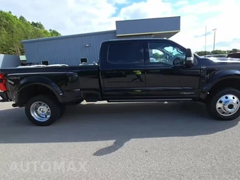 2025 Ford Super Duty F-450 Platinum Crew Cab Long Bed DRW - miniatura 5