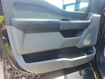 2025 Ford Super Duty F-450 XLT Crew Cab Long Bed DRW - miniatura 9