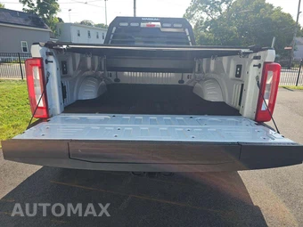2025 Ford Super Duty F-450 XLT Regular Cab Long Bed DRW - miniatura 10